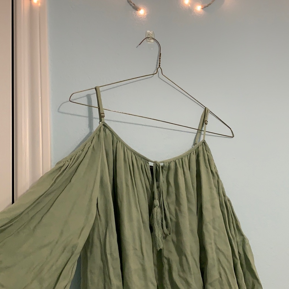 Forever 21 off the shoulder top